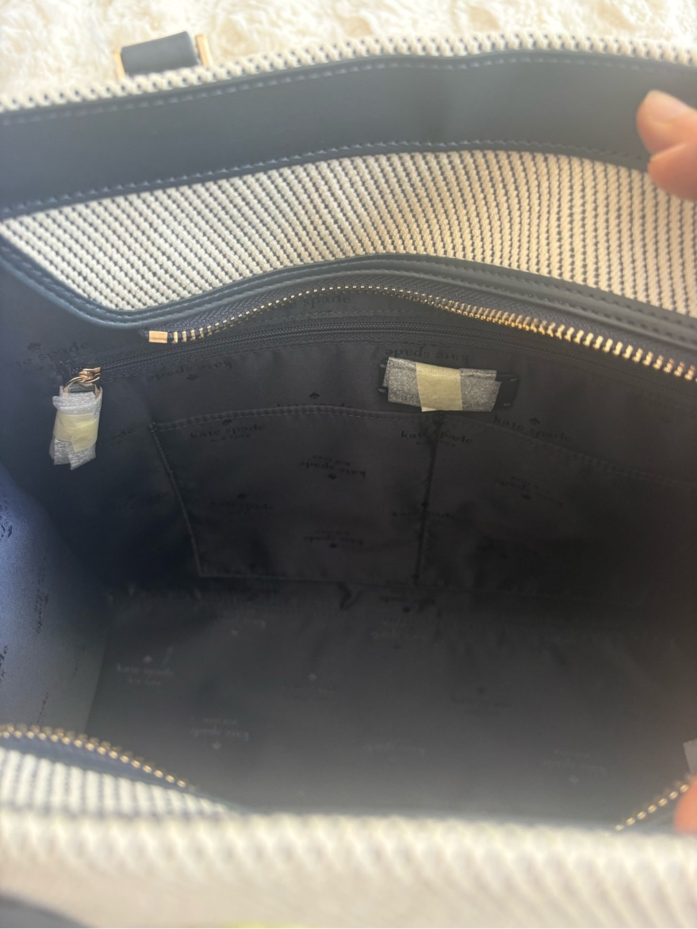 Kate Spade large tote - Picture 4 of 6
